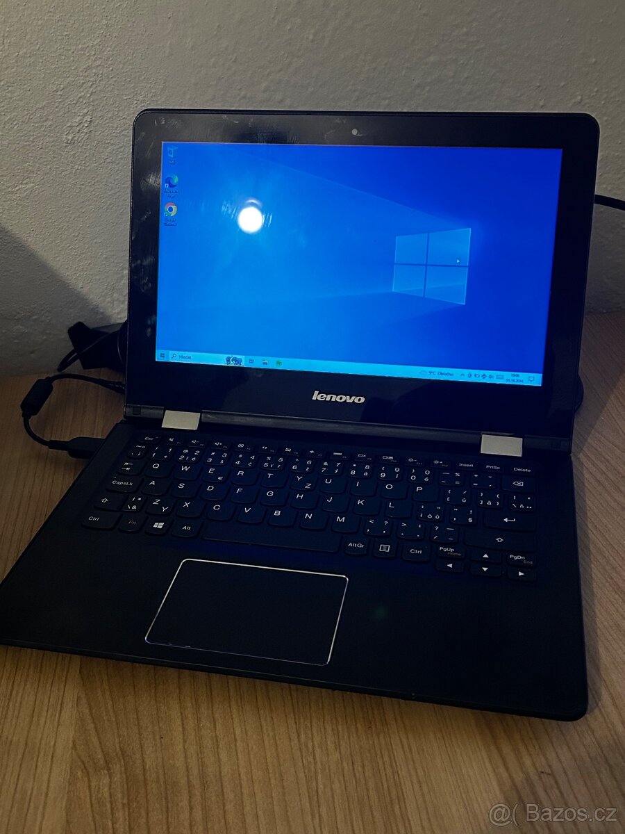 Lenovo ideapad 3 2gb ram. 64gb ssd 2v1