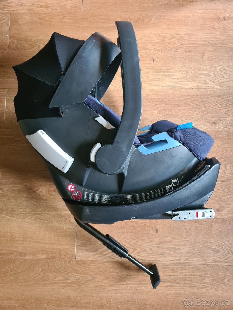 Cybex Aton 5 s bází