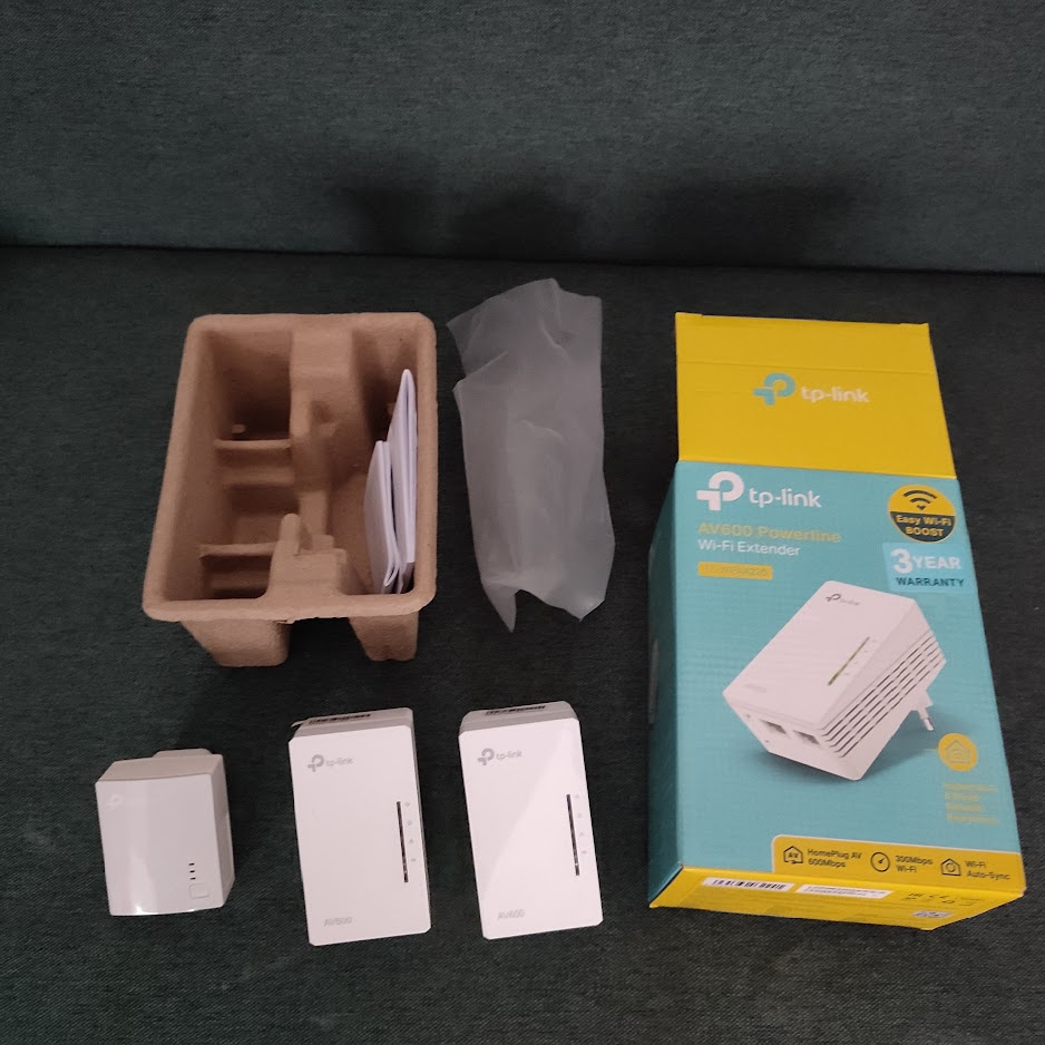 Sada TP-LINK AV600 Wi-Fi Powerline Extender