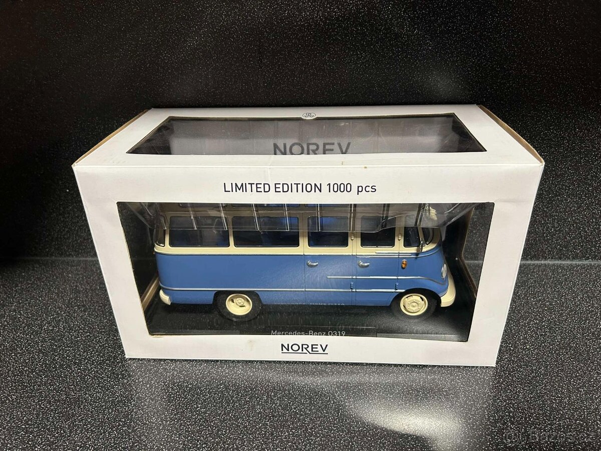 Mercedes Benz O319 BUS 1957 1:18