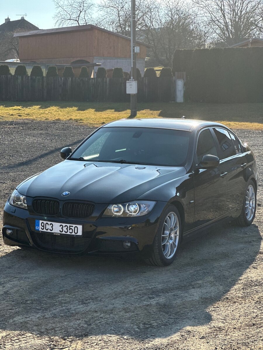 BMW e90 330D