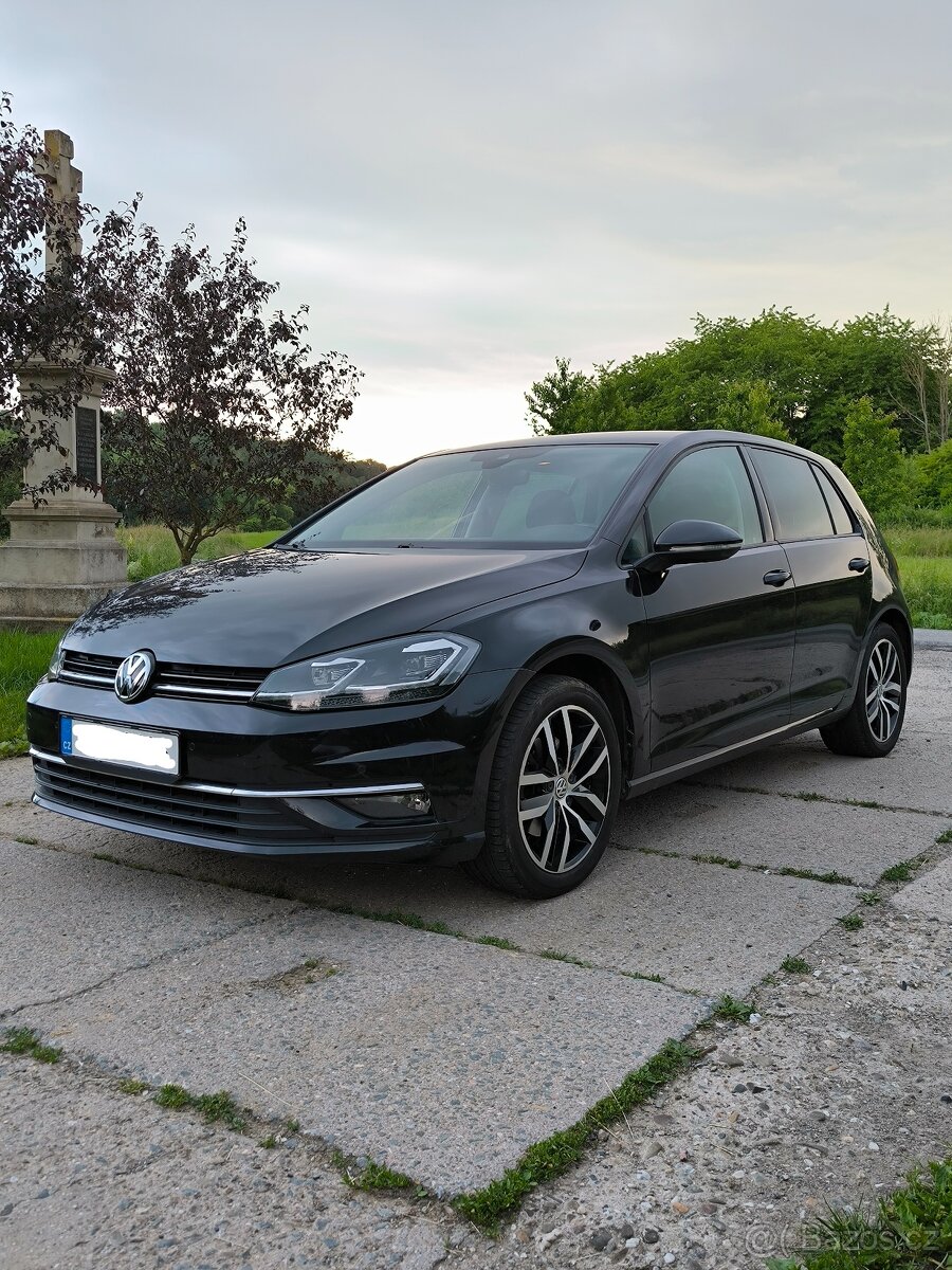 VW golf 1.4tsi 92kw, navigace, virtual