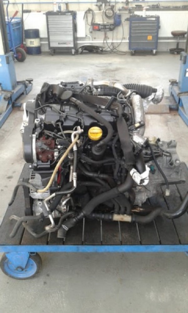 MOTOR, převodovka + příslušenství 1,9 Dci na Renault Laguna,