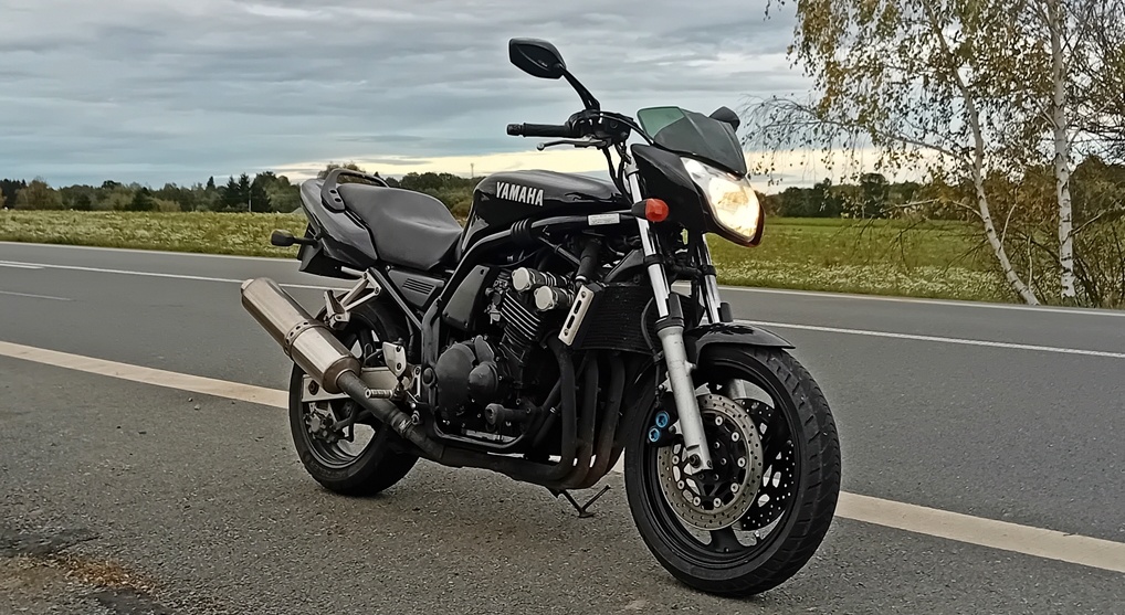 Moto na prodej Yamaha FZS 600 Fazer