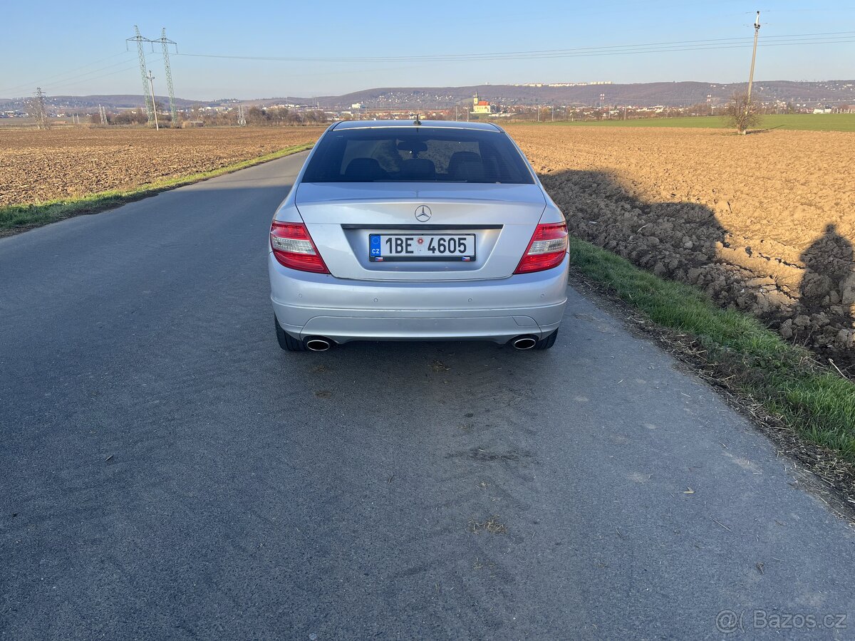 Mercedes Benz W204  C 280, 170 kw, manuál