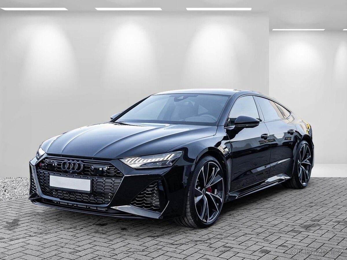 Audi RS7 Sportback 4.0 benzín 441kW Panorama NOVÉ