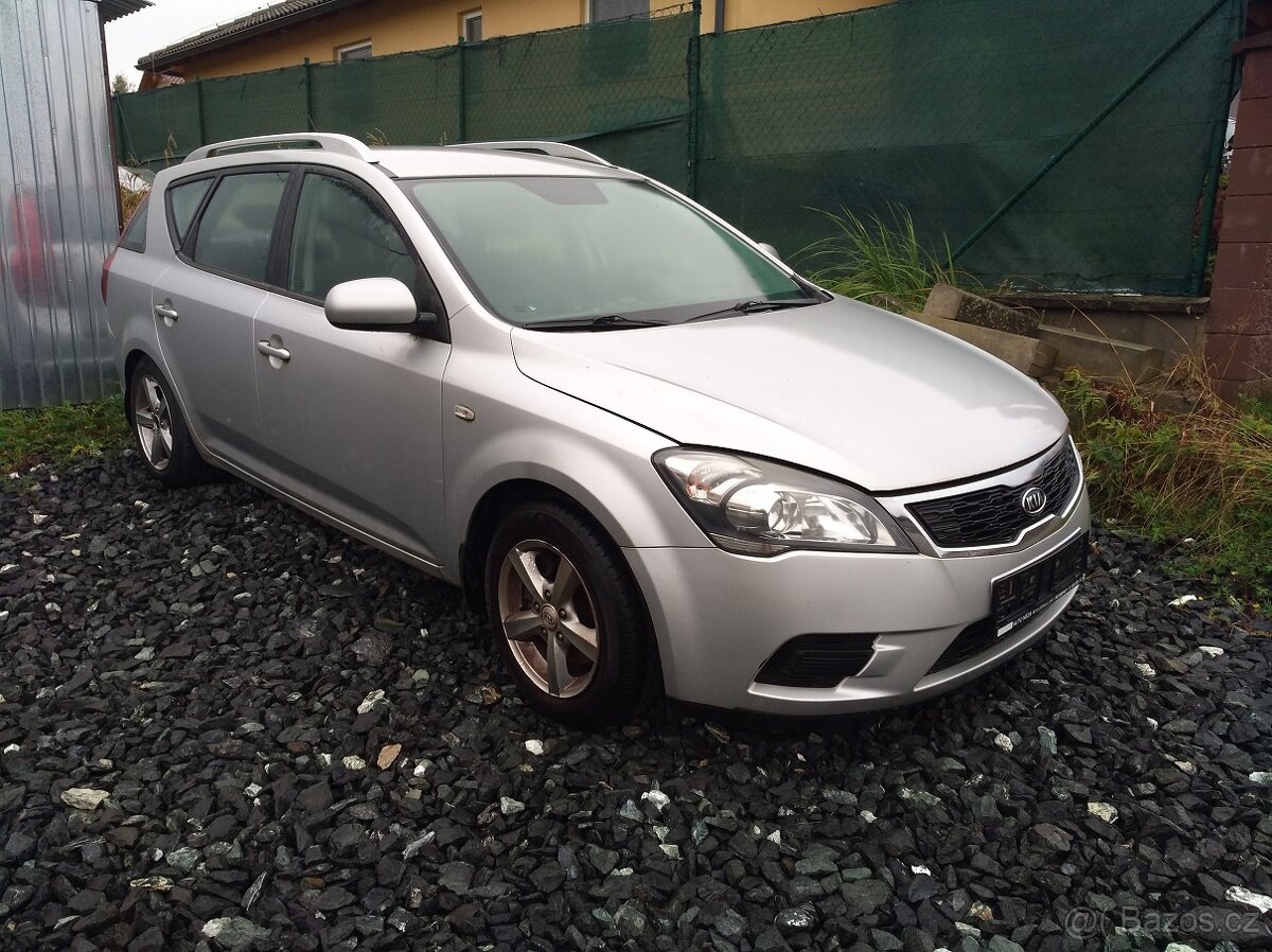 KIA CEED 1,6CRDI 85KW 2010