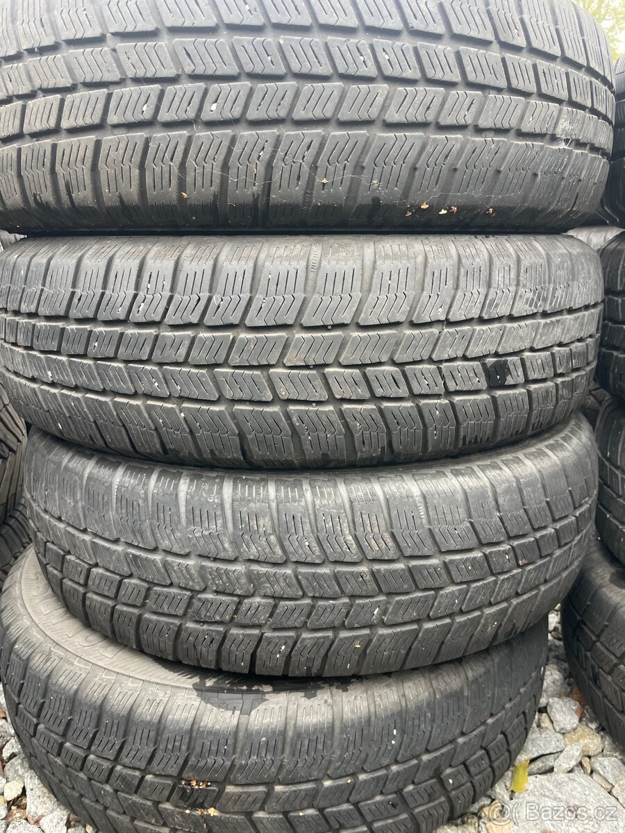 Zimní pneu 165/70R14 Barum