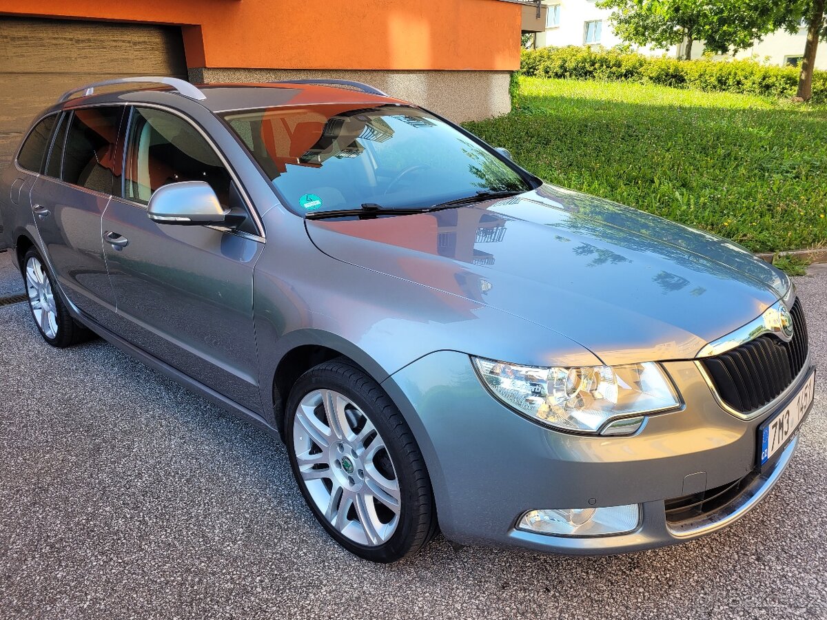 Superb 1.8TSI 118kW Elegance (149tkm) pěkný stav