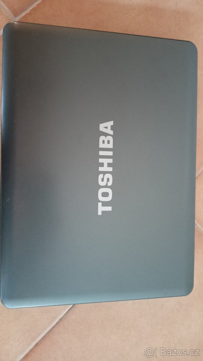 AKCE - Toshiba Satelite A 300 s hybridním SSHD diskem