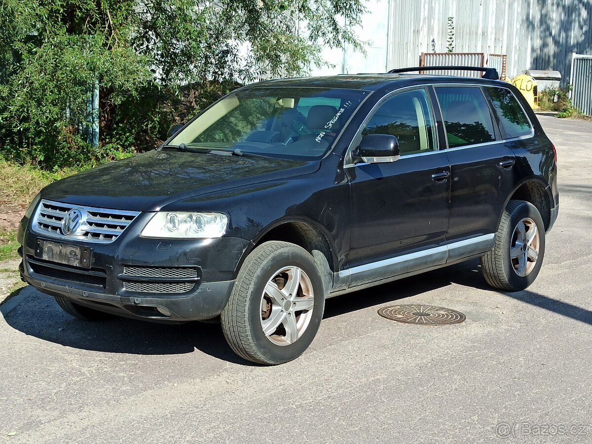 NÁHRADNÍ DÍLY - VW TOUAREG 2,5TDi - MANUÁL - barva LC9Z