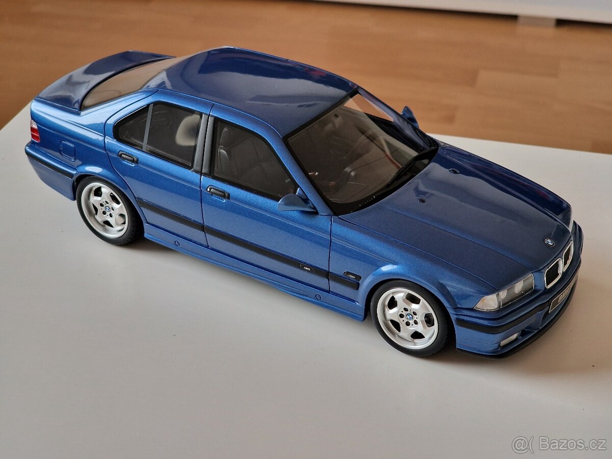 BMW M3 E36 1995 Estoril blue 1:18 OttOmobile