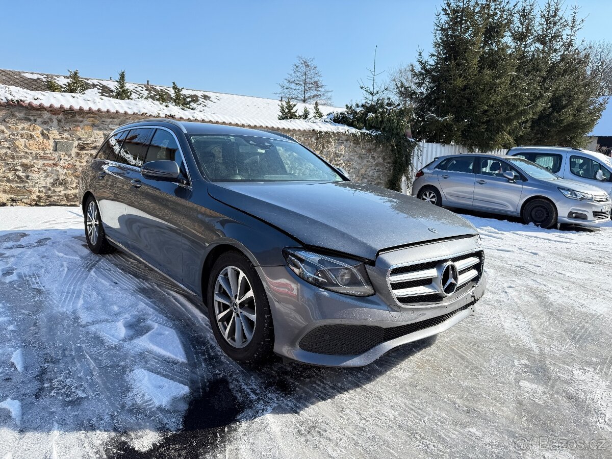 Mercedes-Benz E220D 4Matic