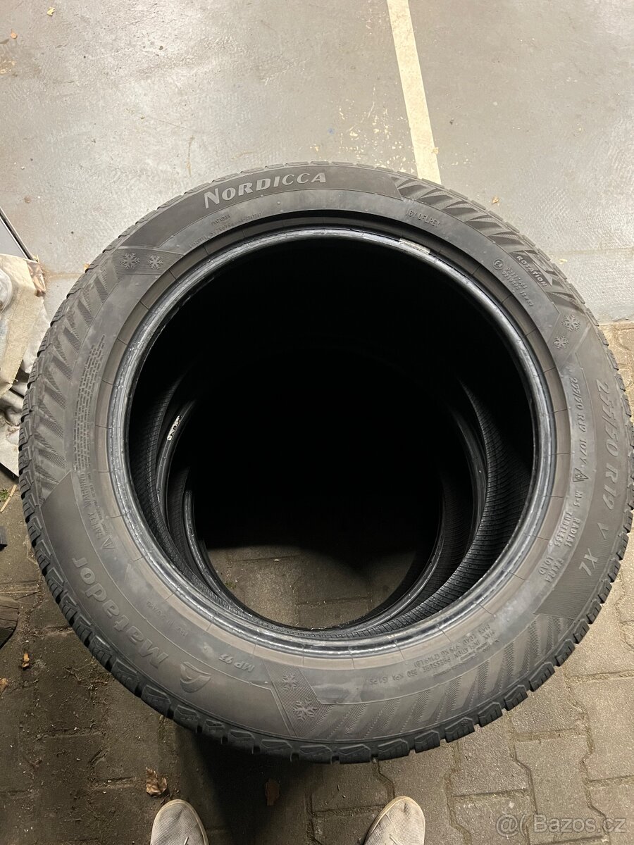 Zimní pneu 255/50 R19 Matador Nordicca