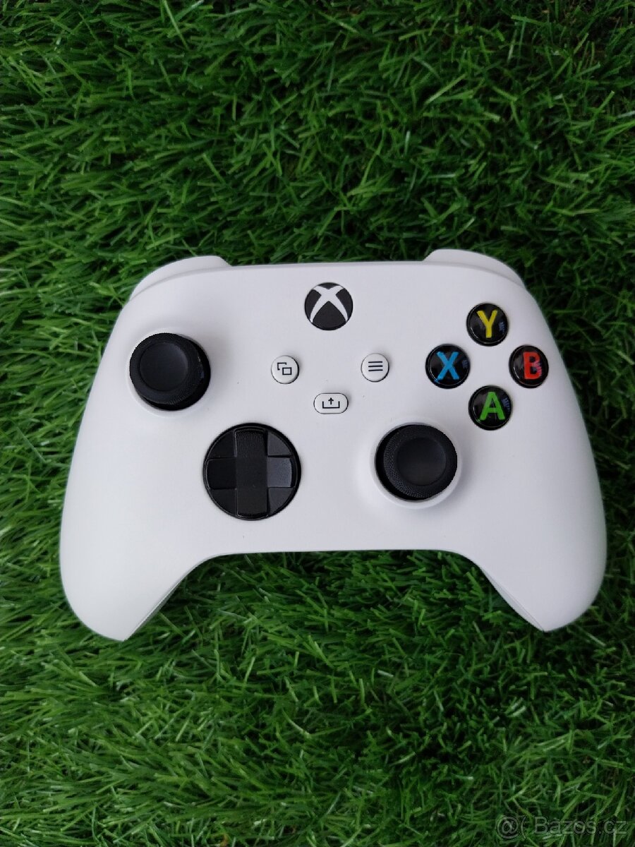 Ovladač XBOX one/ XBOX series