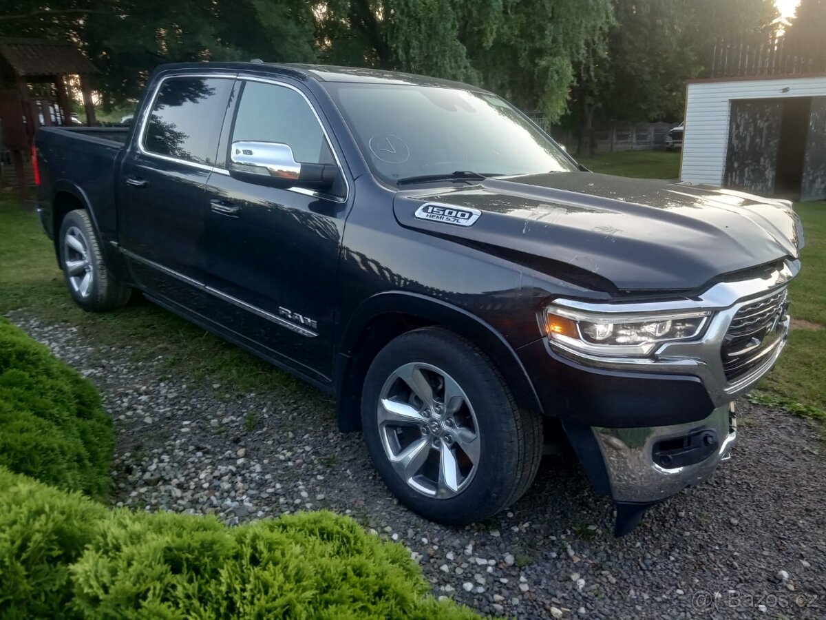 Dodge Ram LIMITED , rok 2019  full vybava , 4x4