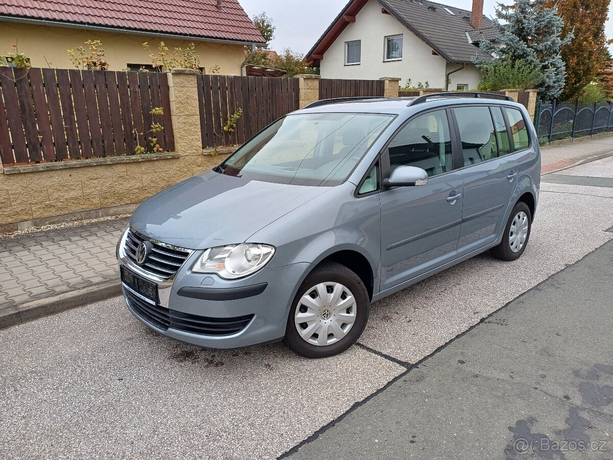 Benzínový Volkswagen Touran 1.4 ( po ROZVODECH)