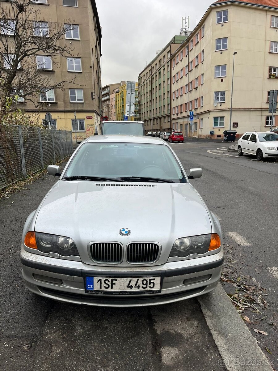 Prodám BMW e46 - nepojízdné