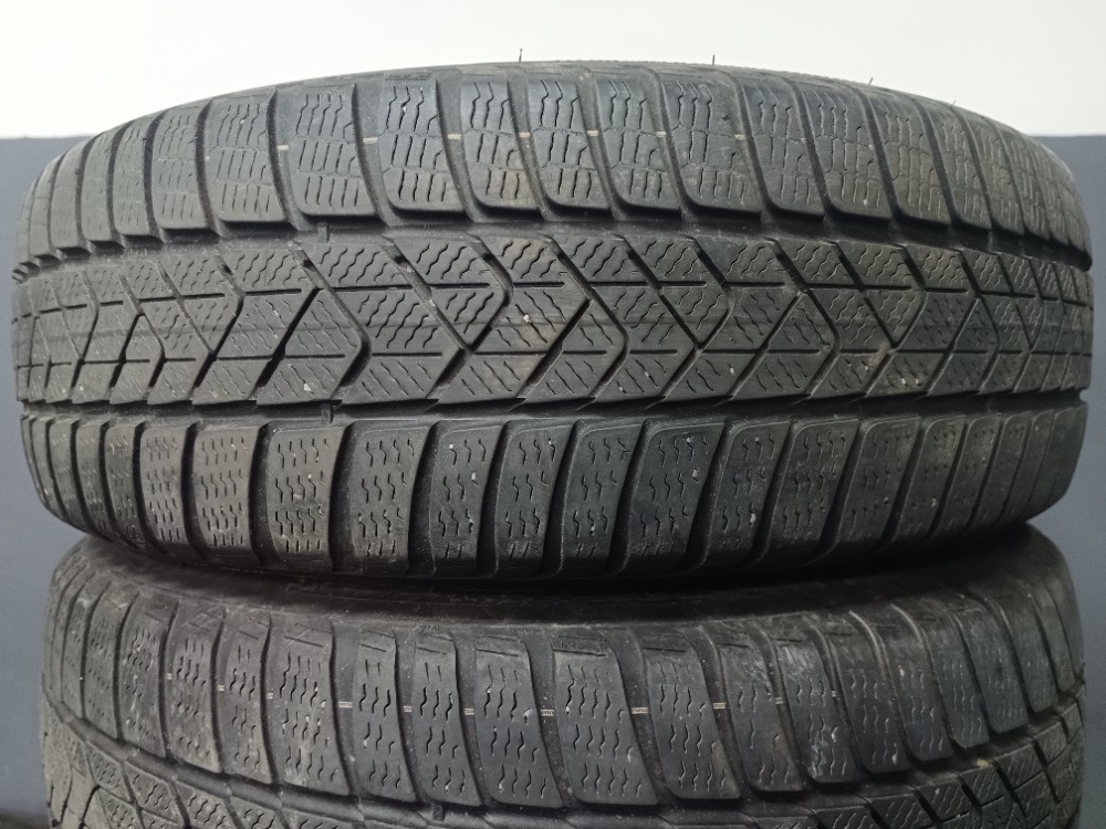 225/60 R18 PIRELLI (0322)