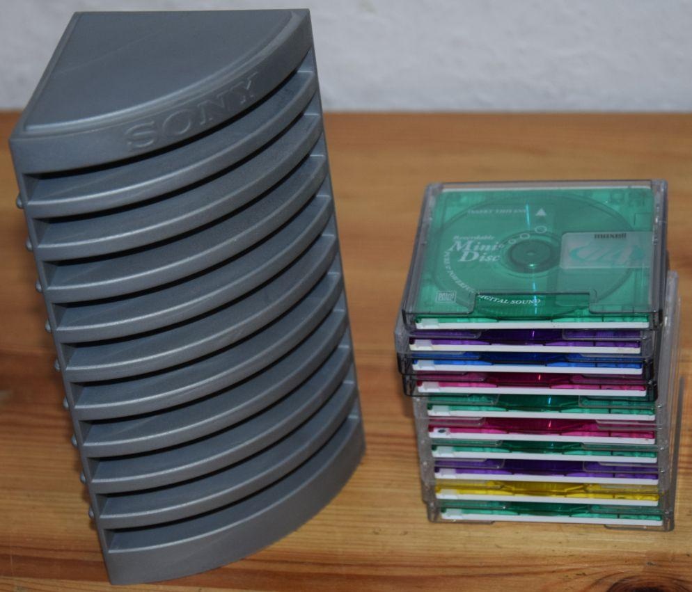 MD minidisk box/stojan na 10x MD minidisc, orig.SONY + media