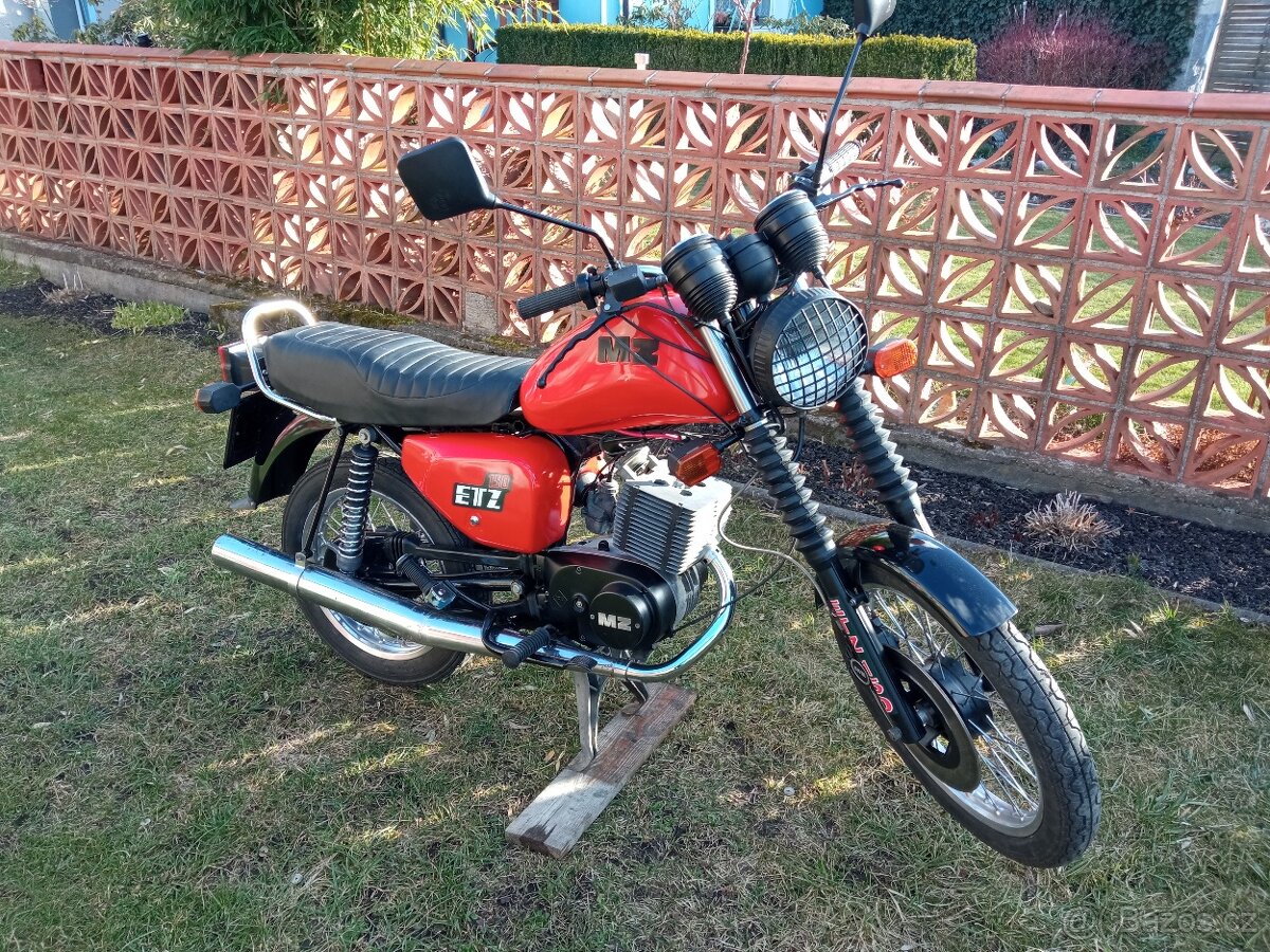 MZ 150.