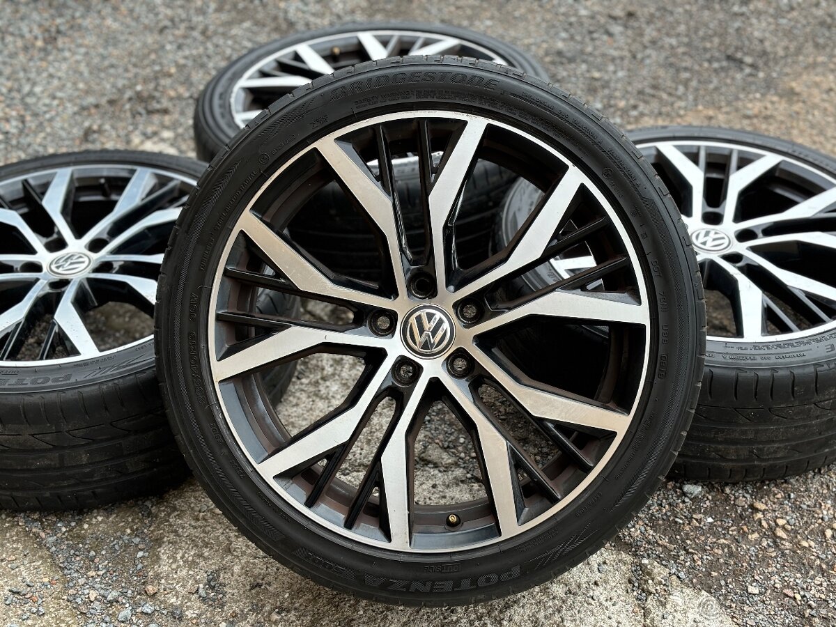 Alu original sada VW Santiago 5x112 7,5J ET51 235/40 R19