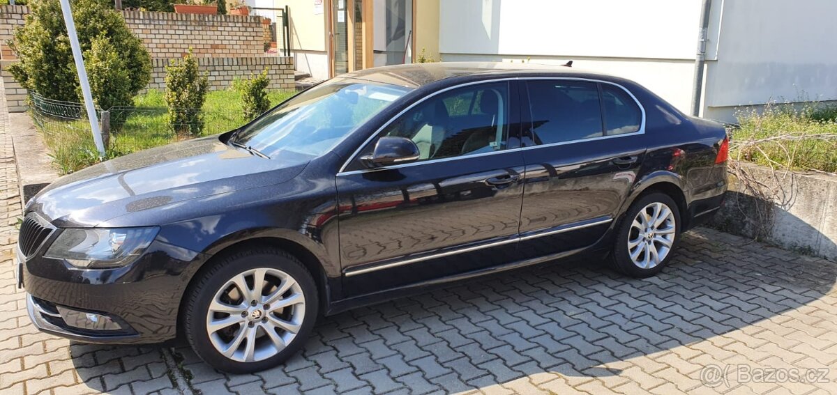 NABÍZÍM ŠKODA SUPERB DSG 4x4