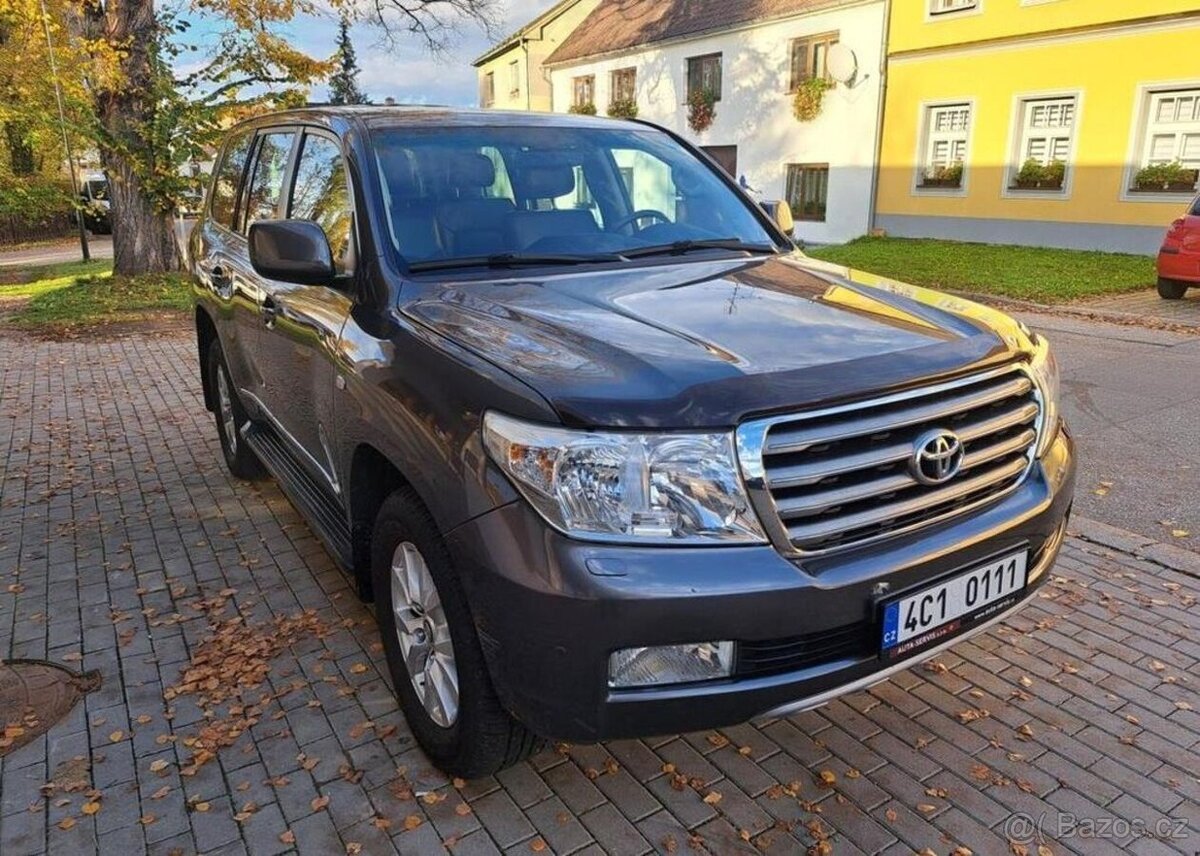 Toyota Land Cruiser 4,5 D4-D Lux ,,DPH nafta automat