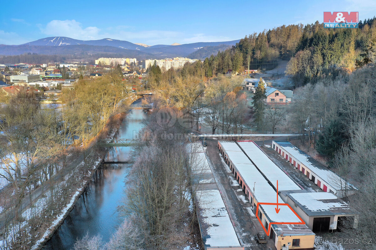 Prodej garáže, 52 m², Trutnov, ul. Za Úpou