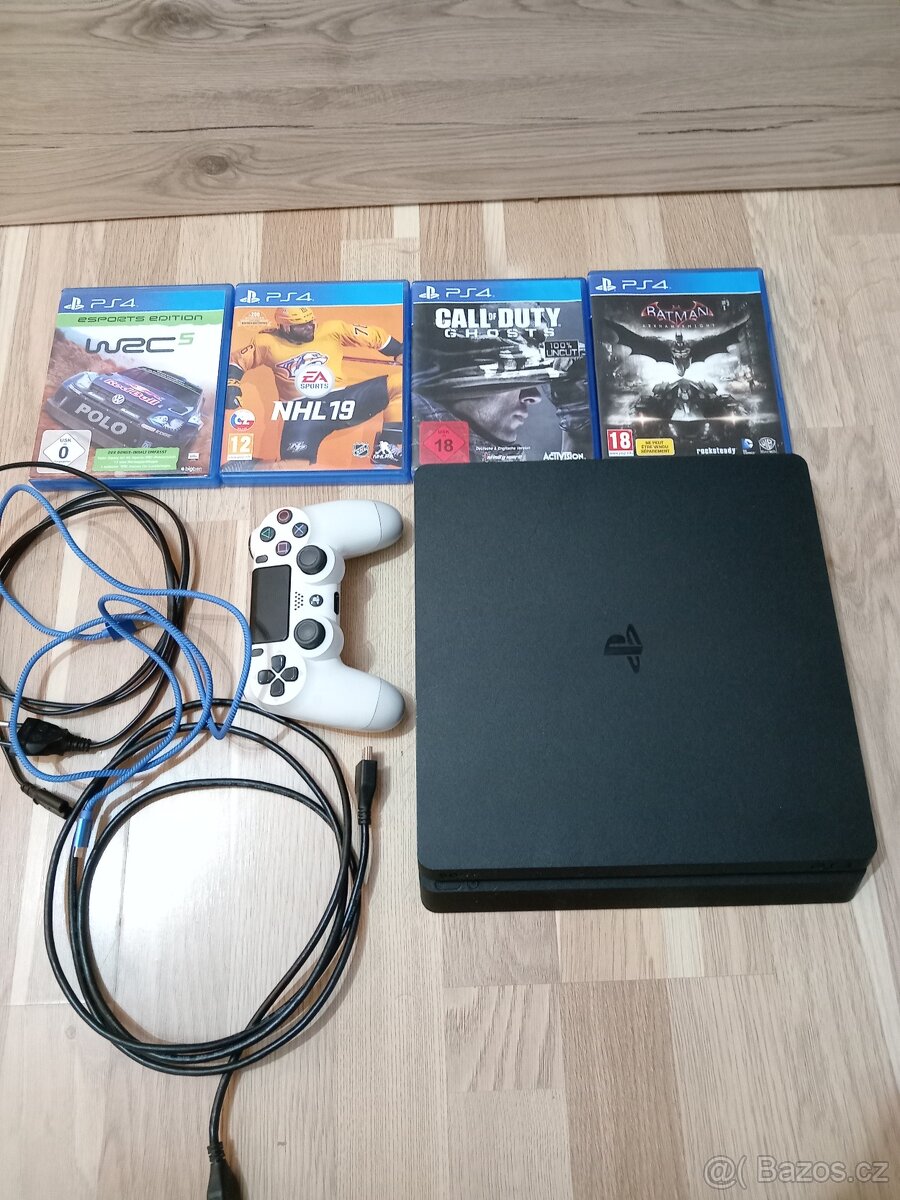 Playstation 4 slim 1TB + 4 hry + Ovladač