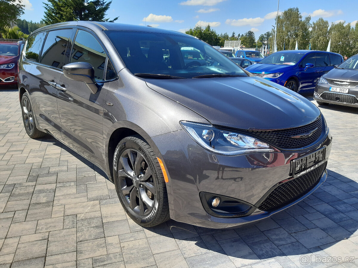 Chrysler Pacifica Sport 3,6L V6, ALU R20,7míst, Android