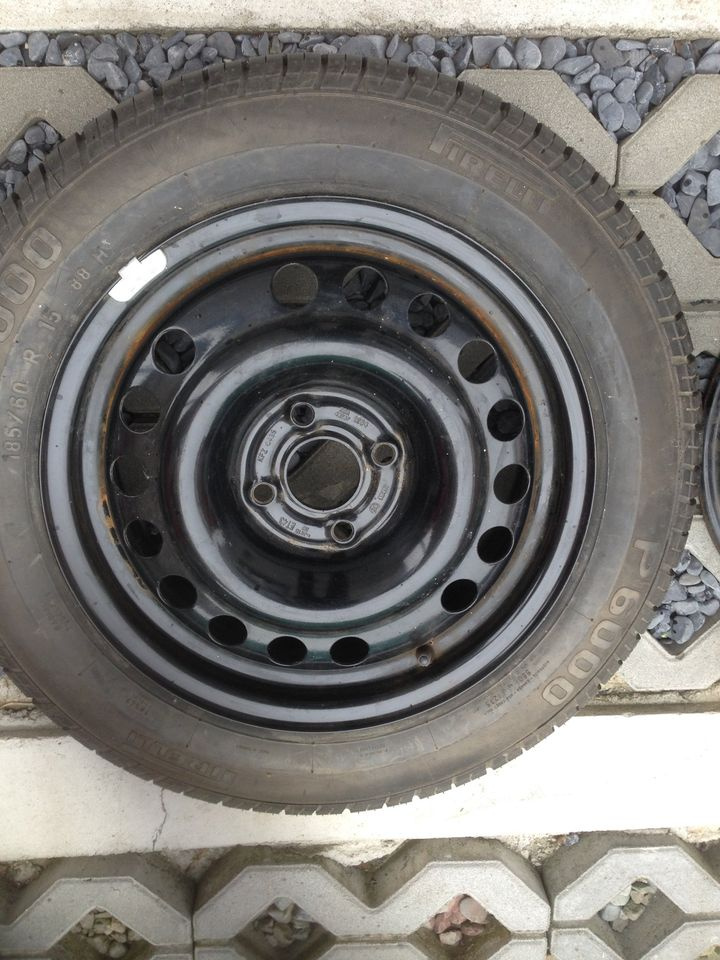 Kolo 4x100 + pneumatika 185/60 R15 88H