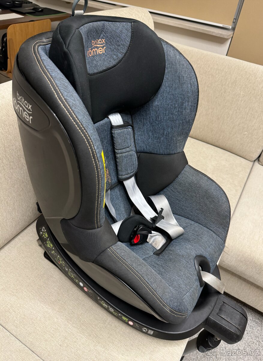 Britax Romer Dualflix 2R Blue Marble