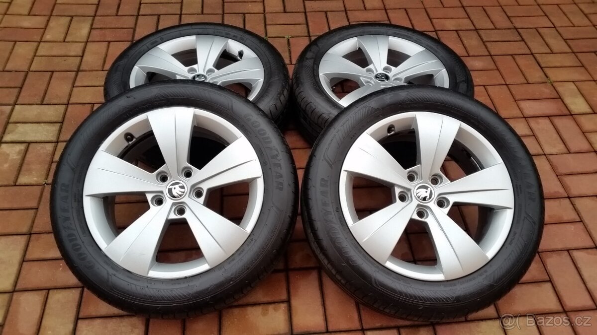 Letní sada ŠKODA Superb 3, Passat 5x112 R17 p215/55/17 r2023