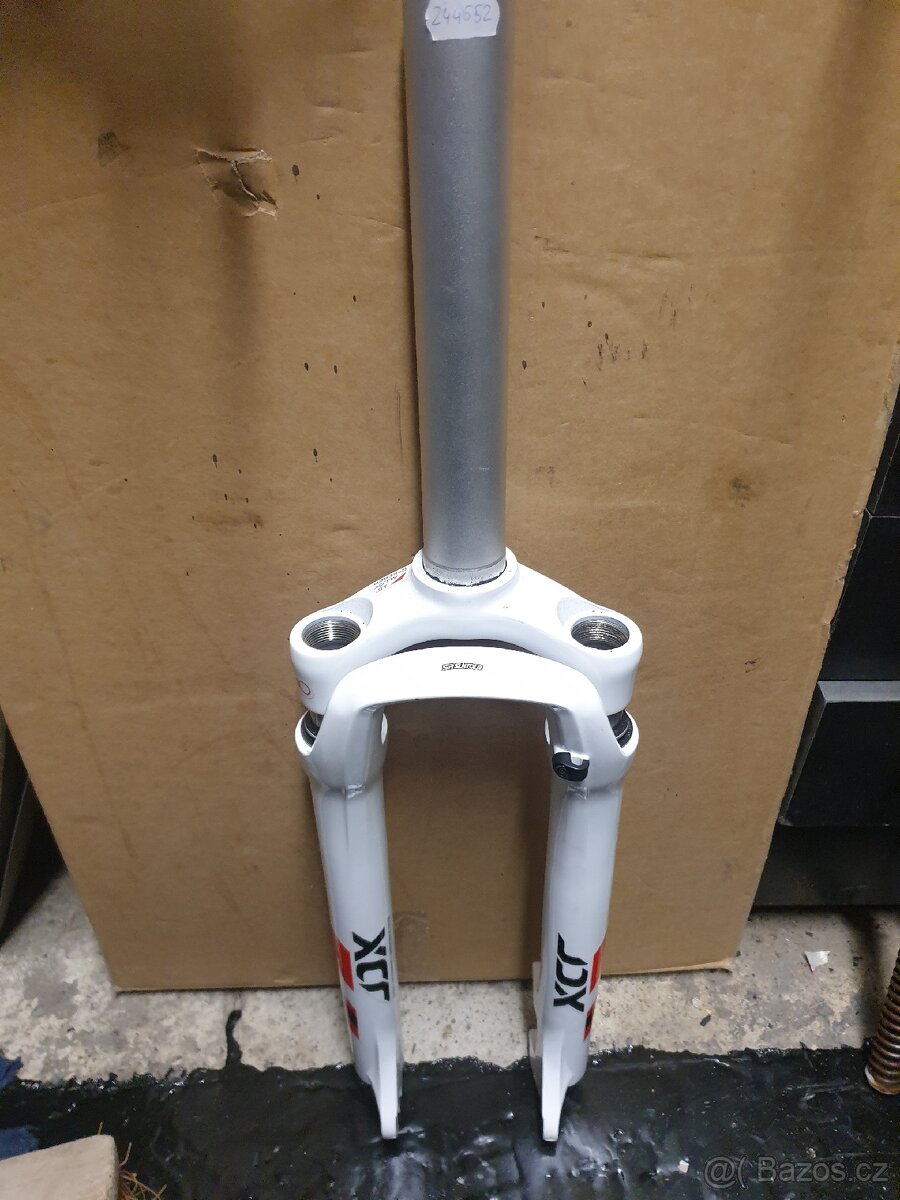 Vidlice Suntoure xcr 29"