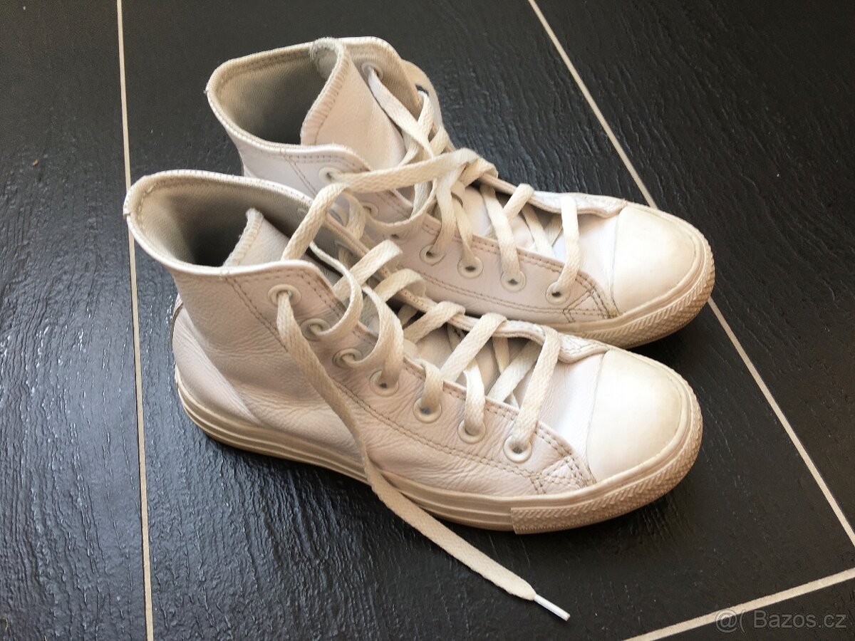 Kožené kotníčkové boty Converse, vel. 35