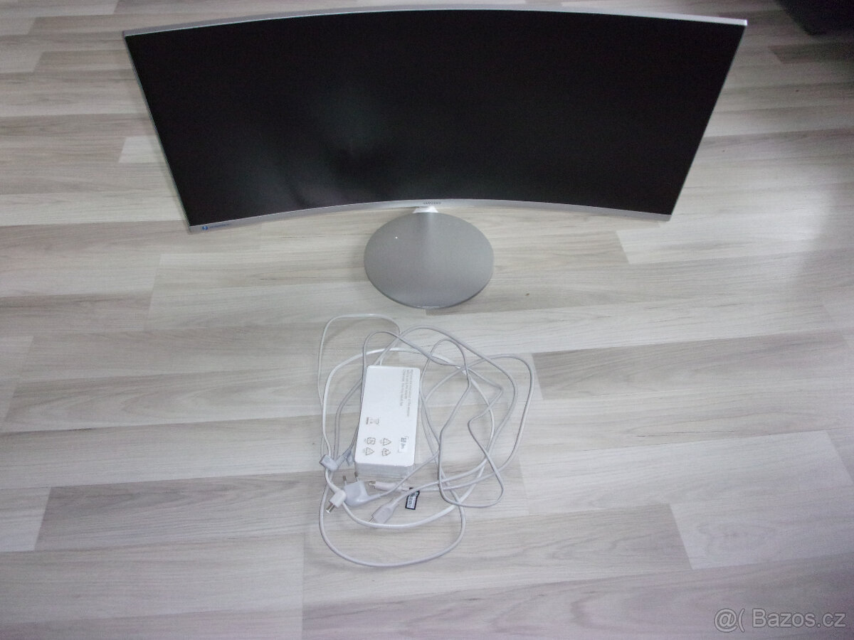 Prodám QLED monitor Samsung 34" STOP STAV