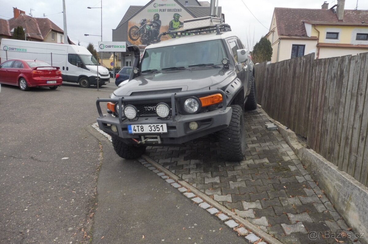 Toyota FJ Cruiser expedicion