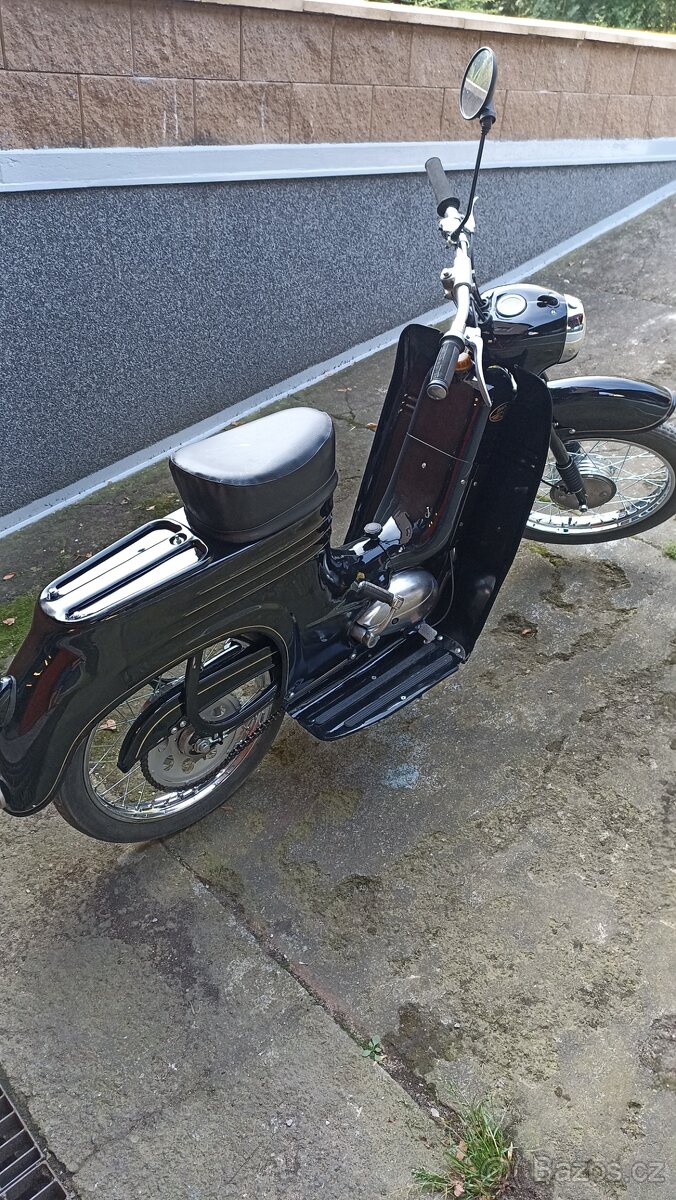 Jawa 555 Deluxe