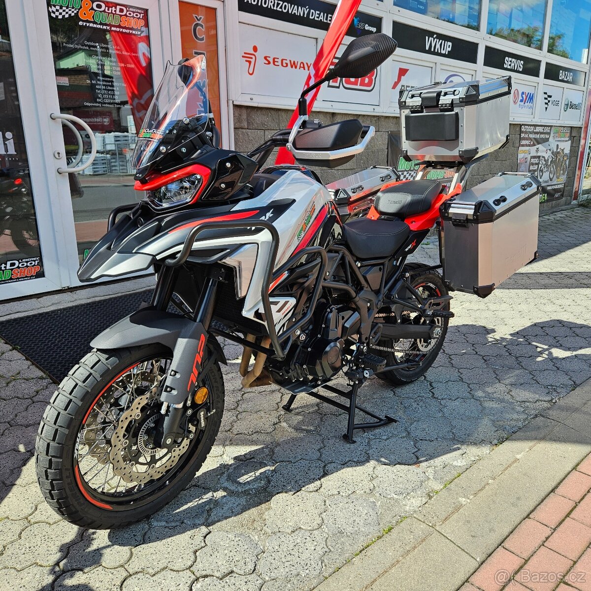 Benelli TRK 702 X, PŘEDVÁDĚCÍ, PLNÁ VÝBAVA, záruka 02/2029