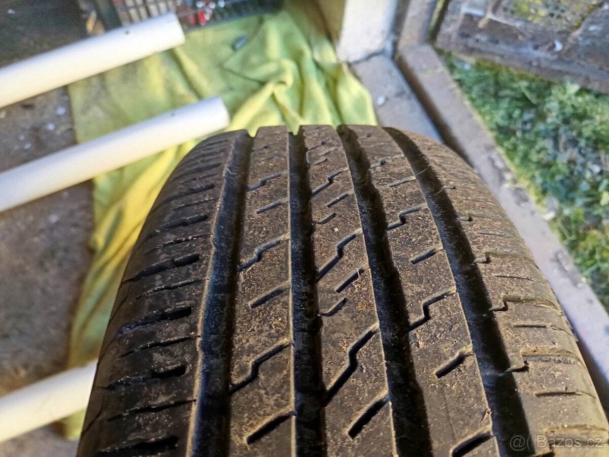 Letní  4ks Point S pneu 215/60 R16 99v