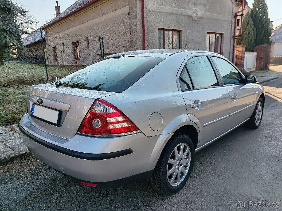 benzínový FORD Mondeo   1.8  92kW    2005     bez koroze