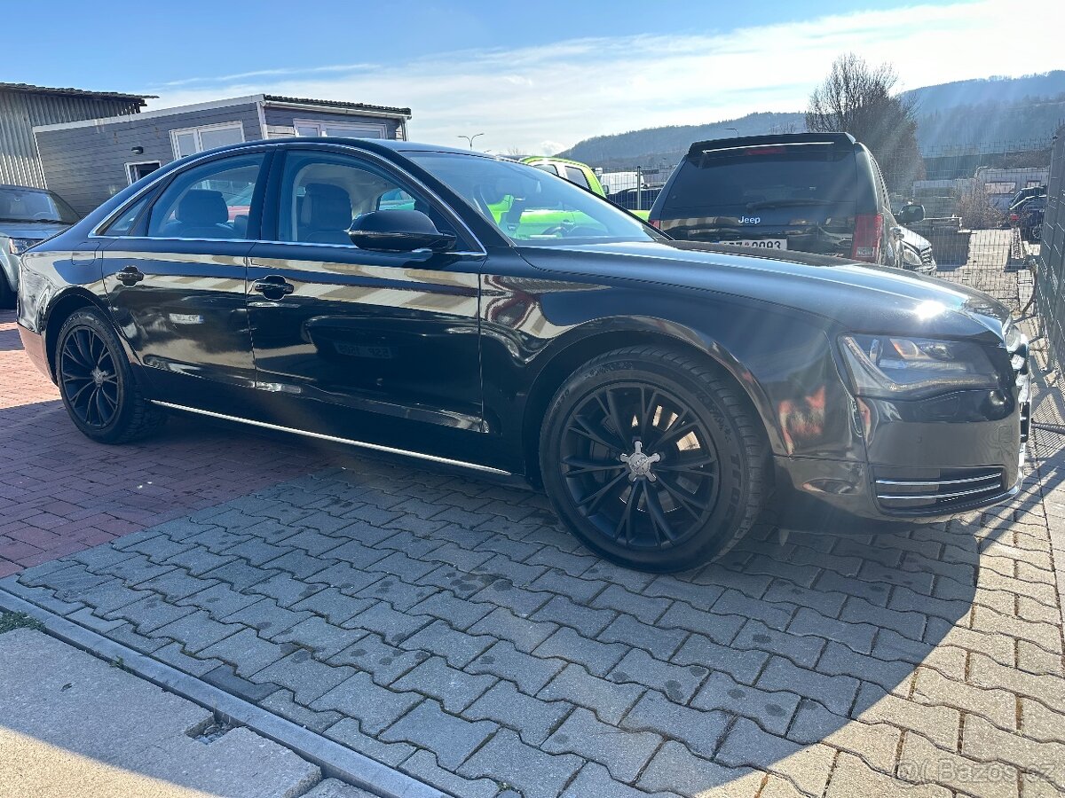 Audi A8 3.0tdi, automat, 262tis.km , plne funkcni, 2011