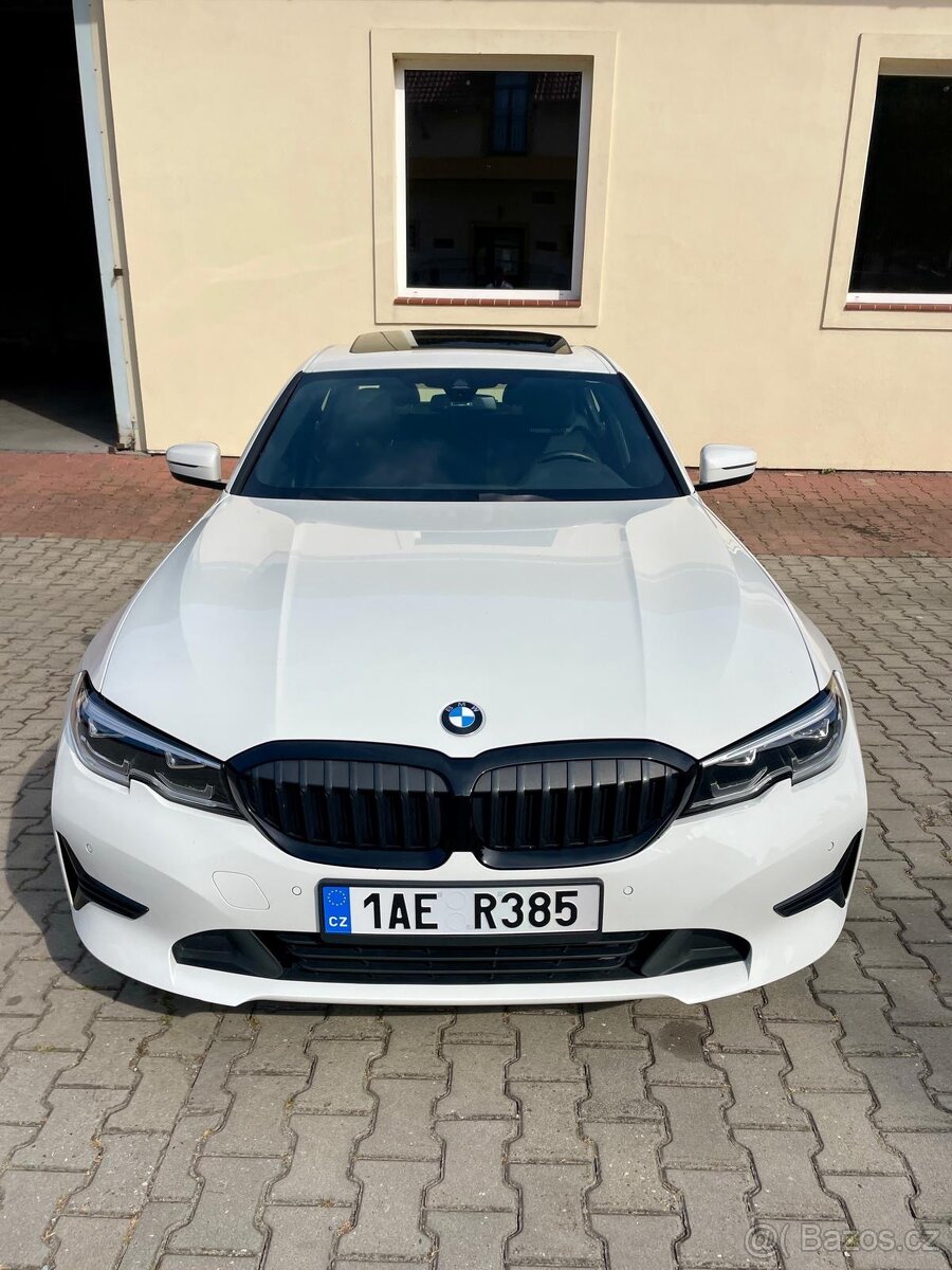 BMW 330i 190KW NOVÁ STK, 29.612KM, KŮŽE, NAVI