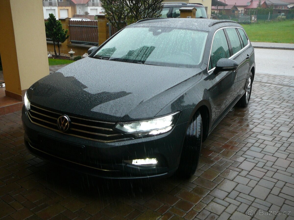 VW PASSAT B8 2,0TDI 110KW NAVI KAMER MASAG ACC FRONT LINE TO