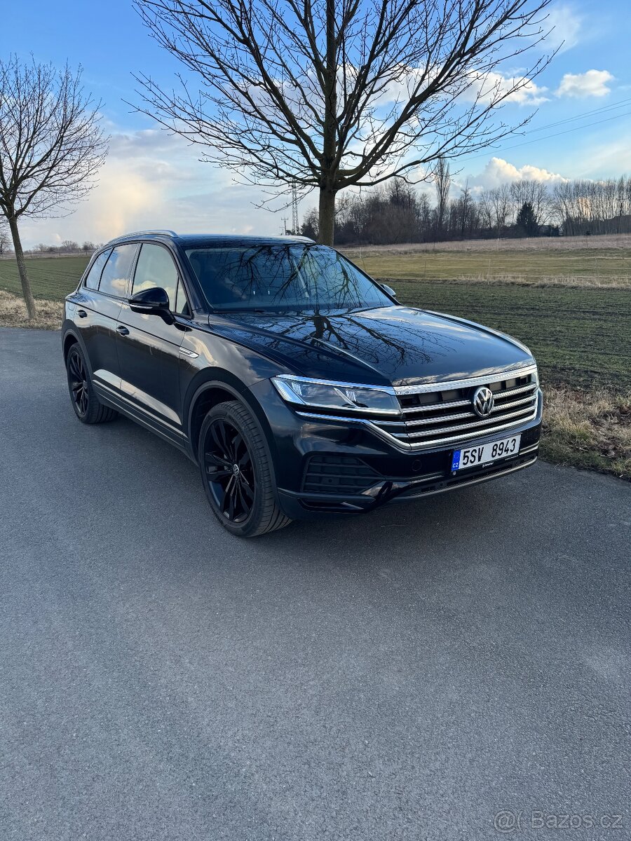 Volkswagen Touareg 3.0 170 kW, vzduch, tažné, 2020