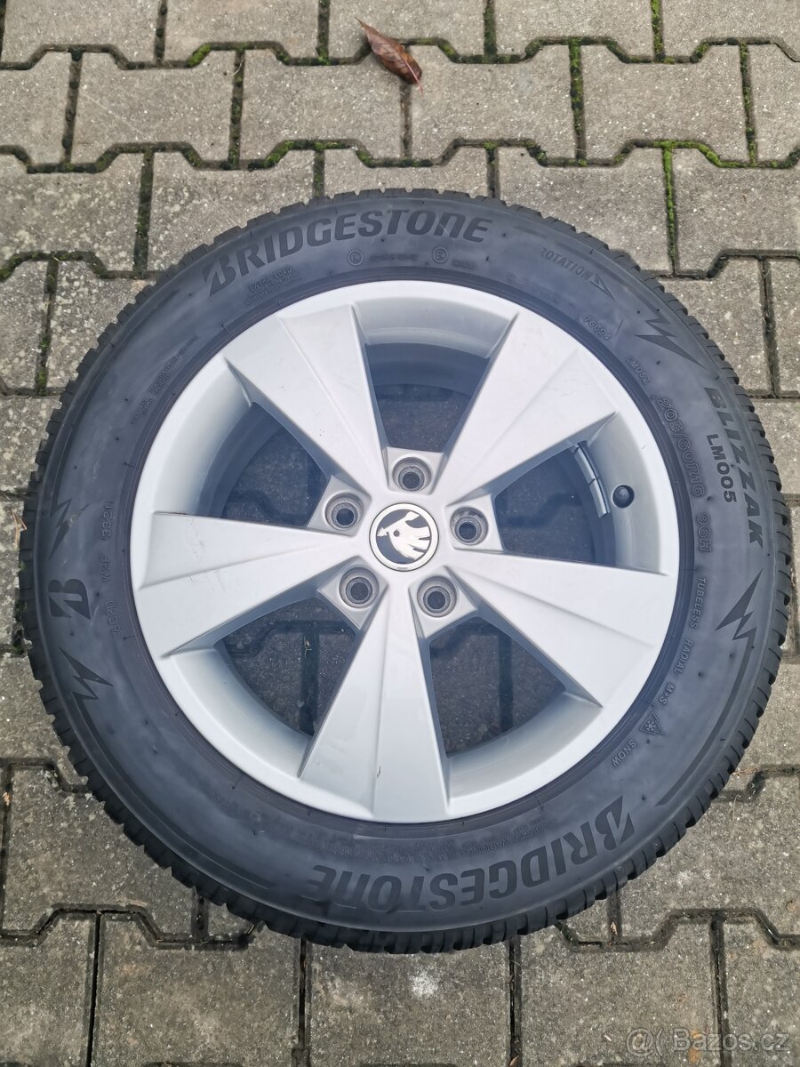 Bridgestone 205/60R16 96H