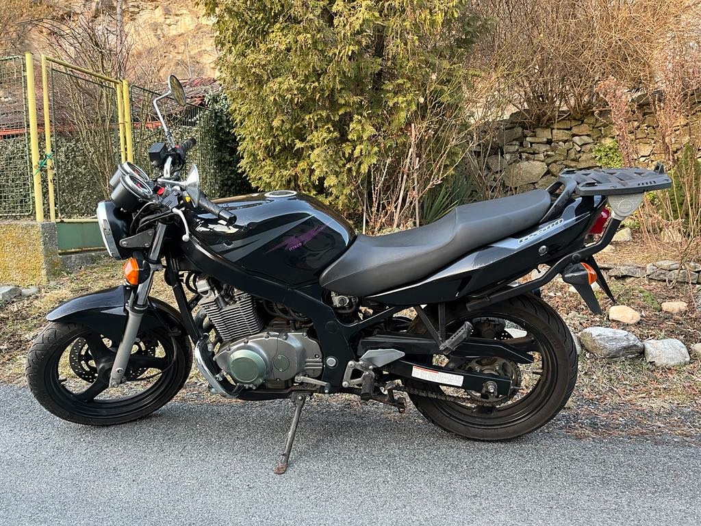 Suzuki GS500