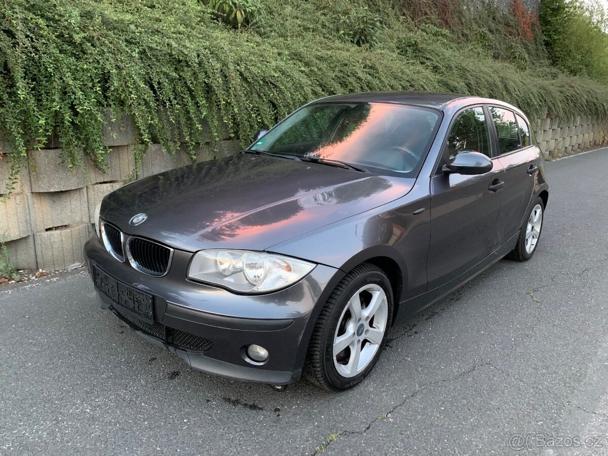 BMW řada 1  -  BMW 116 i  5 dveří