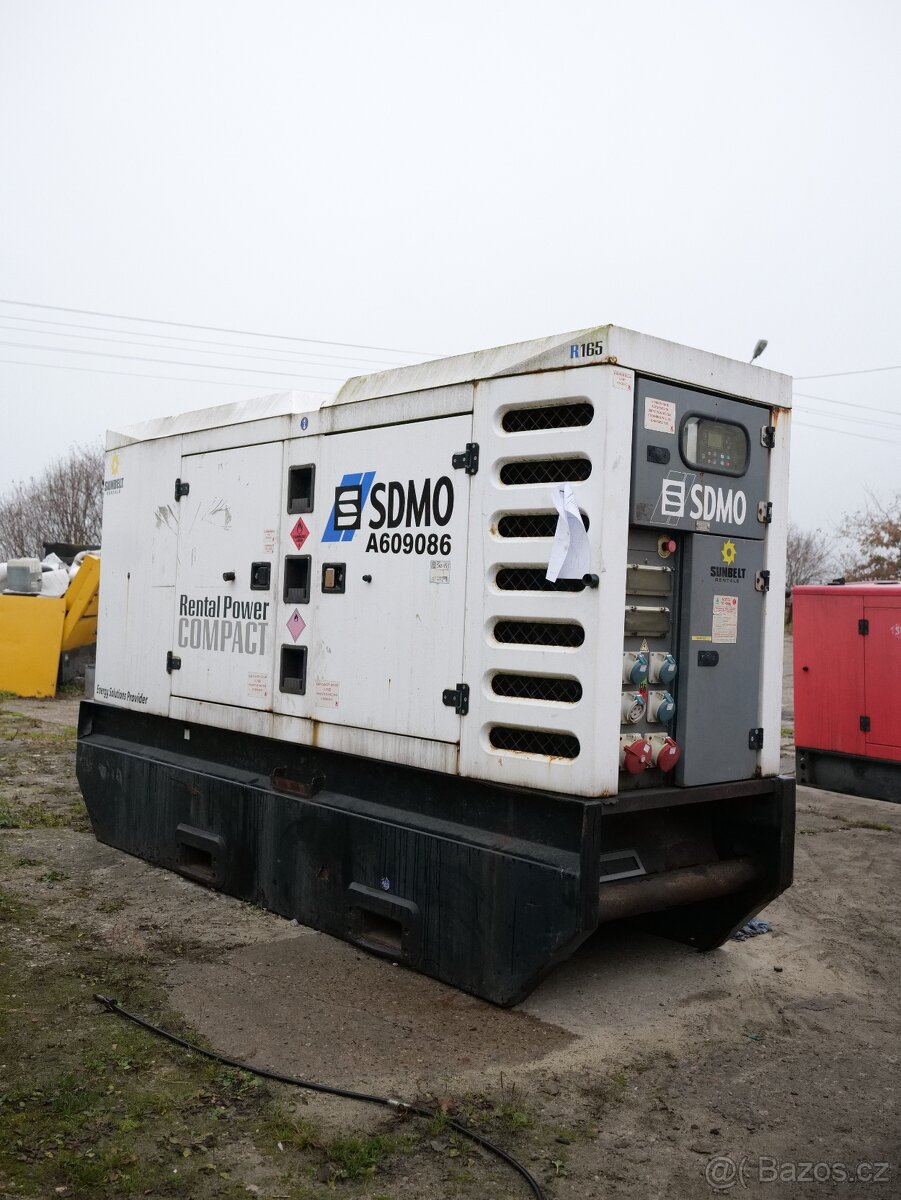 Pouzita elektrocentrala SDMO R165 C3 120 kW